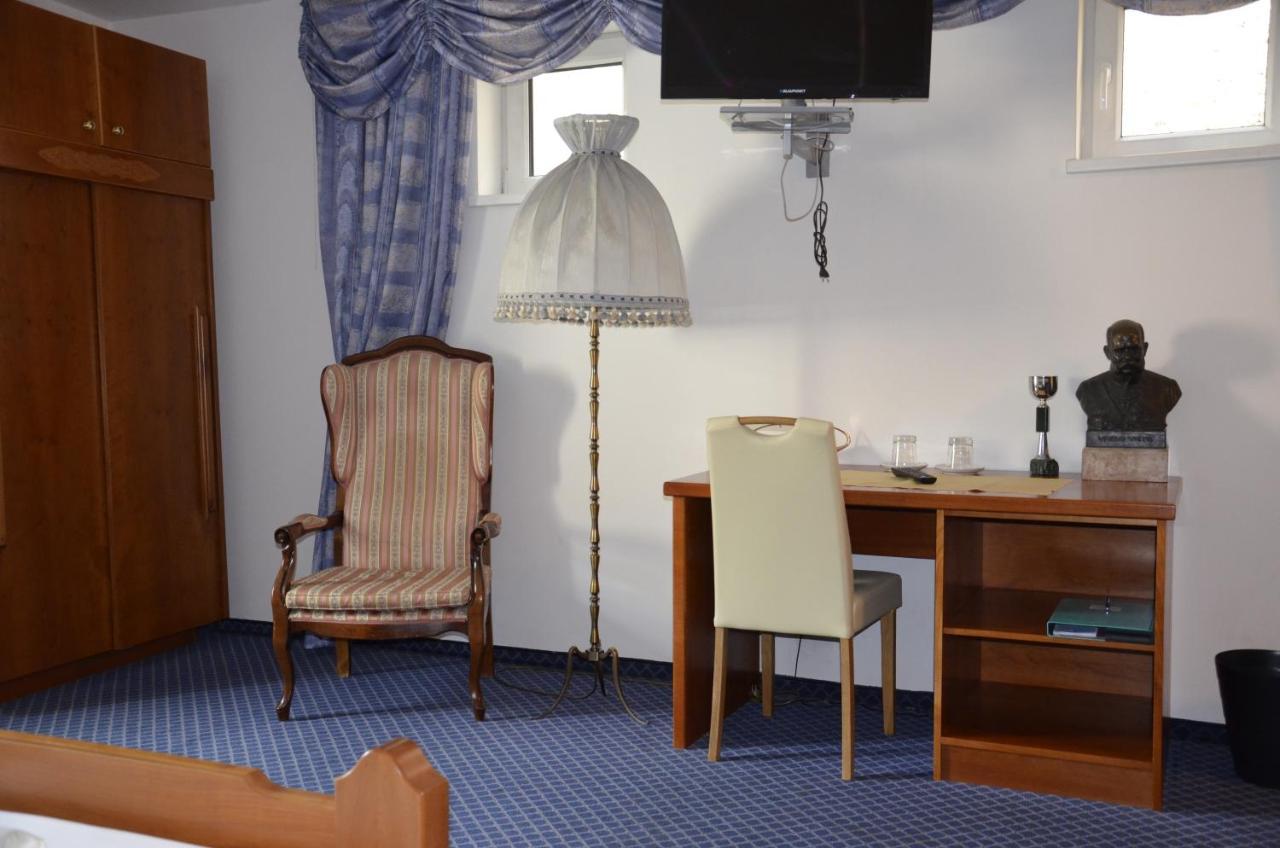 Cityhotel Ratheiser كلاغنفورت المظهر الخارجي الصورة